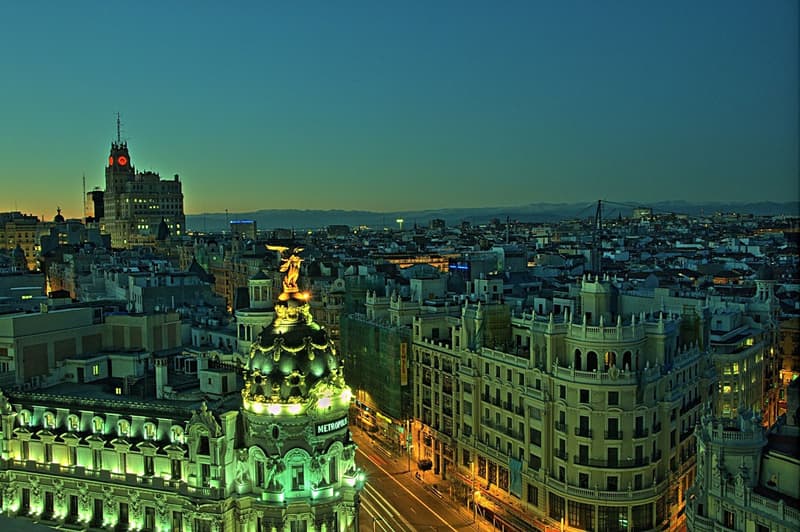 Gran Vía skyline at night